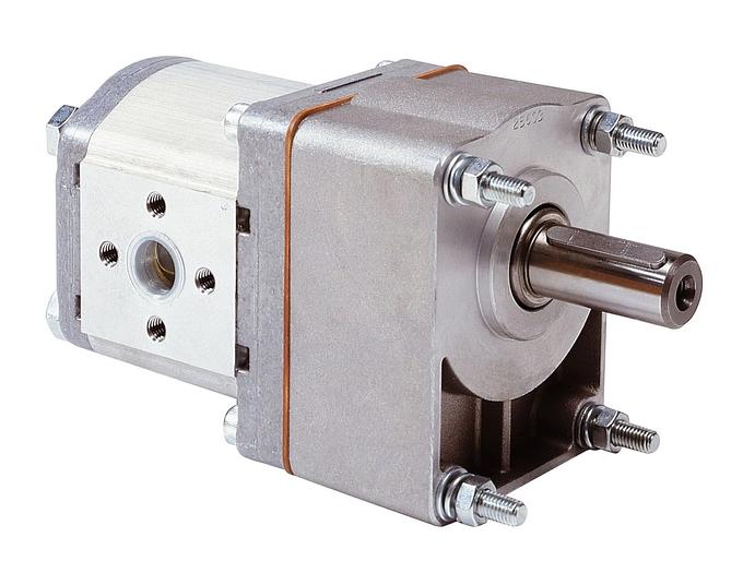 Gear pump, 11.3cc with front bearing, clockwise